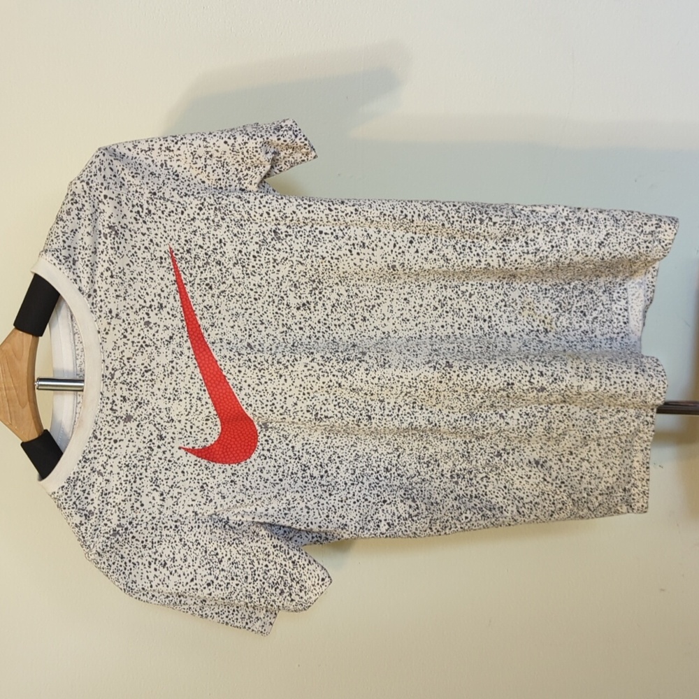 Boys Nike T-shirt